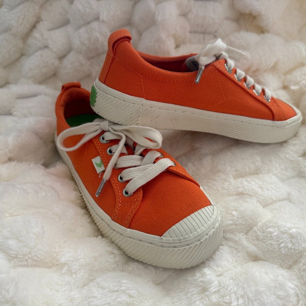 Cariuma Orange Canvas Sneakers Size 6